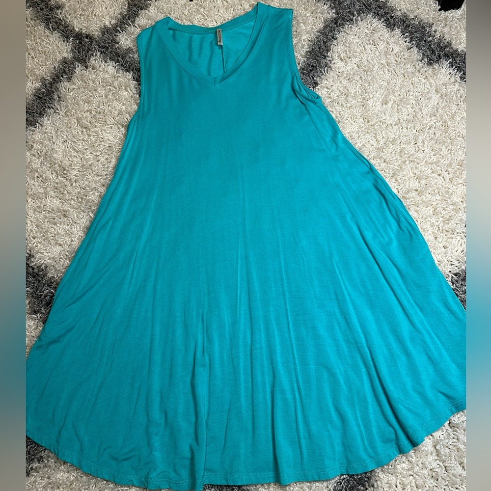 Mittoshop Vibrant Teal flowy Dress size medium.
